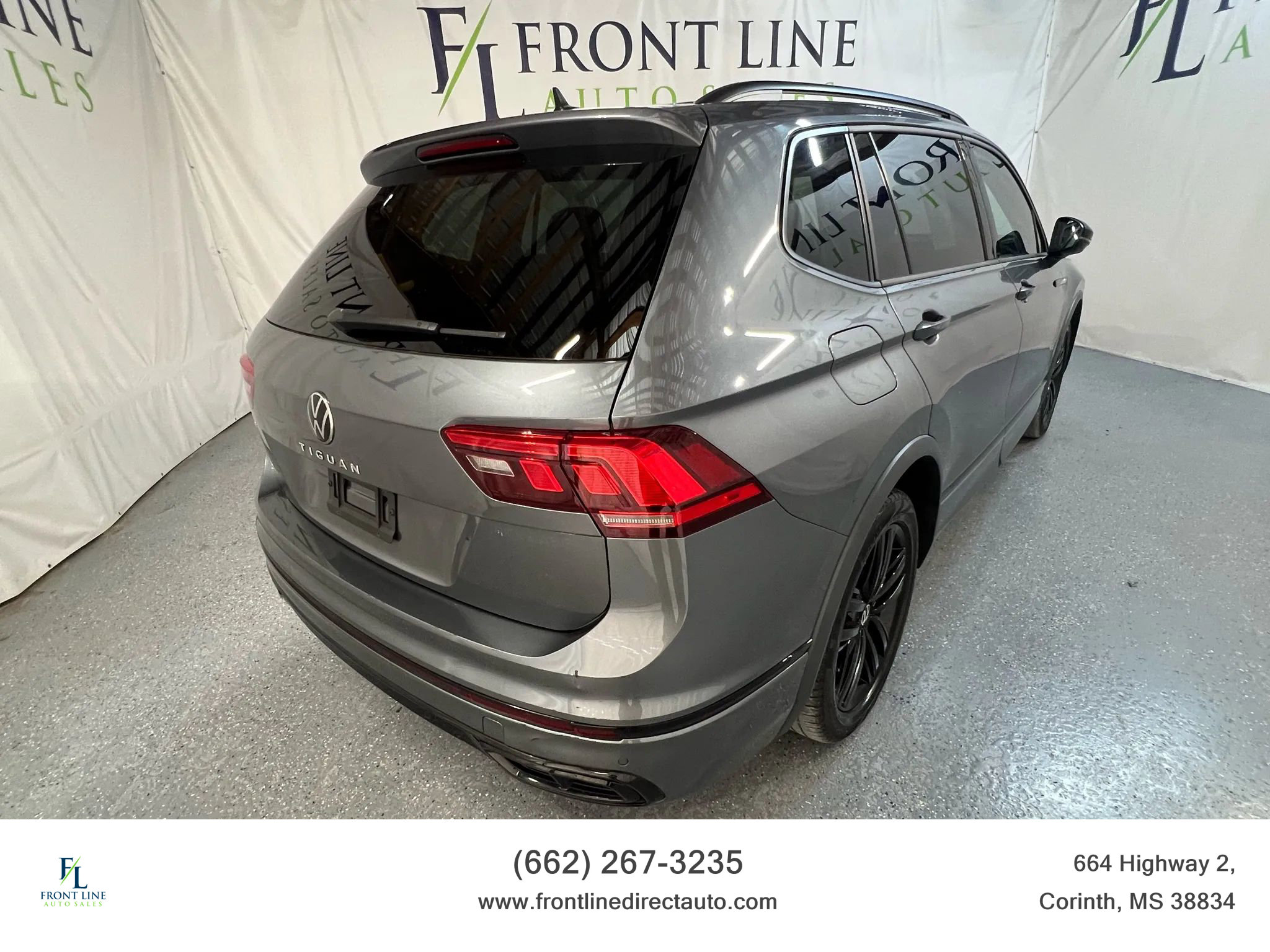 Used 2022 Volkswagen Tiguan SE R-Line image 7