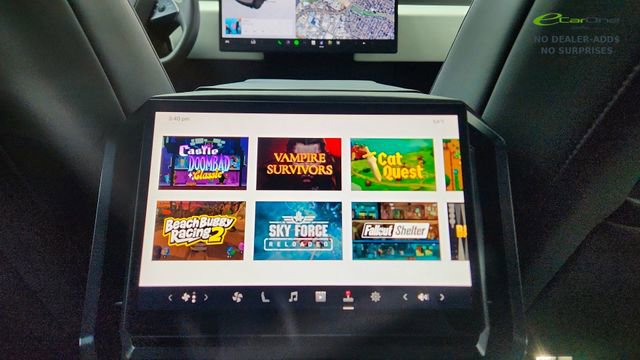 Used 2024 Tesla Cybertruck AWD Crew Cab image 49