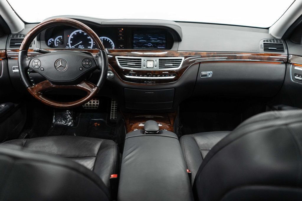Used 2013 Mercedes-Benz S 550 4MATIC image 9
