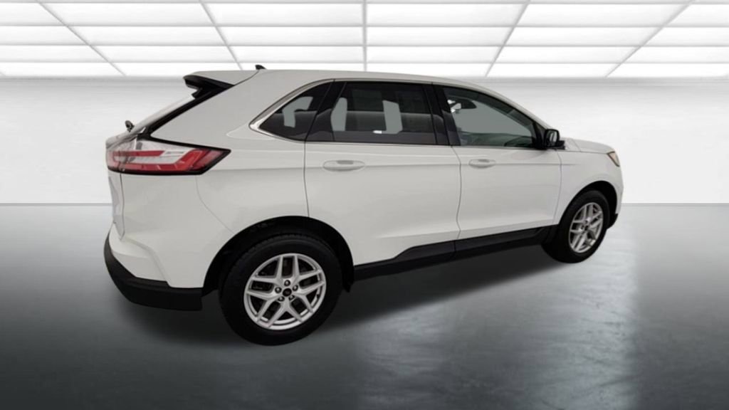 Certified 2023 Ford Edge SEL w/ Convenience Package image 9