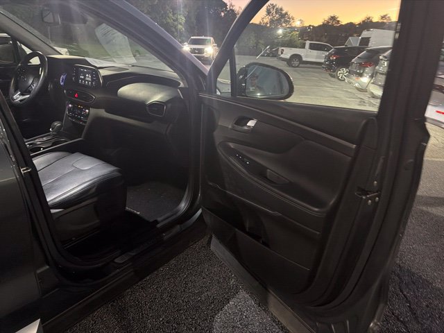 Used 2019 Hyundai Santa Fe Limited AWD/4WD image 9