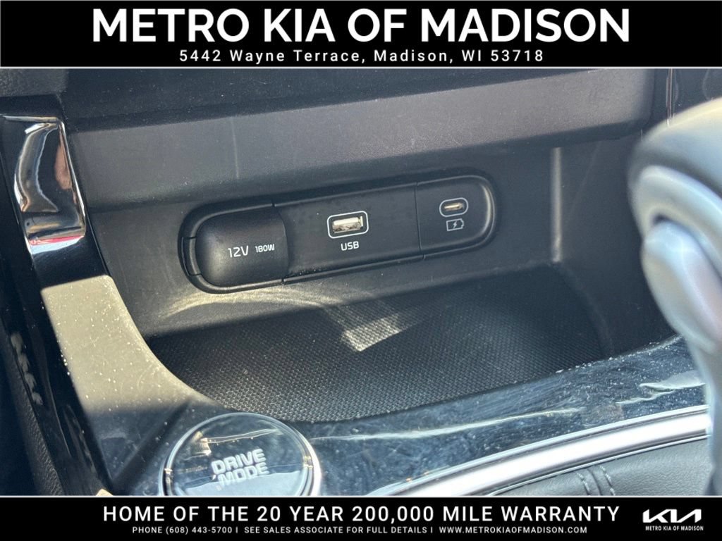 Used 2025 Kia Seltos S AWD/4WD image 24