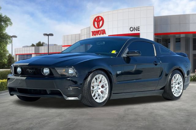 Used 2010 Ford Mustang GT Premium RWD image 9