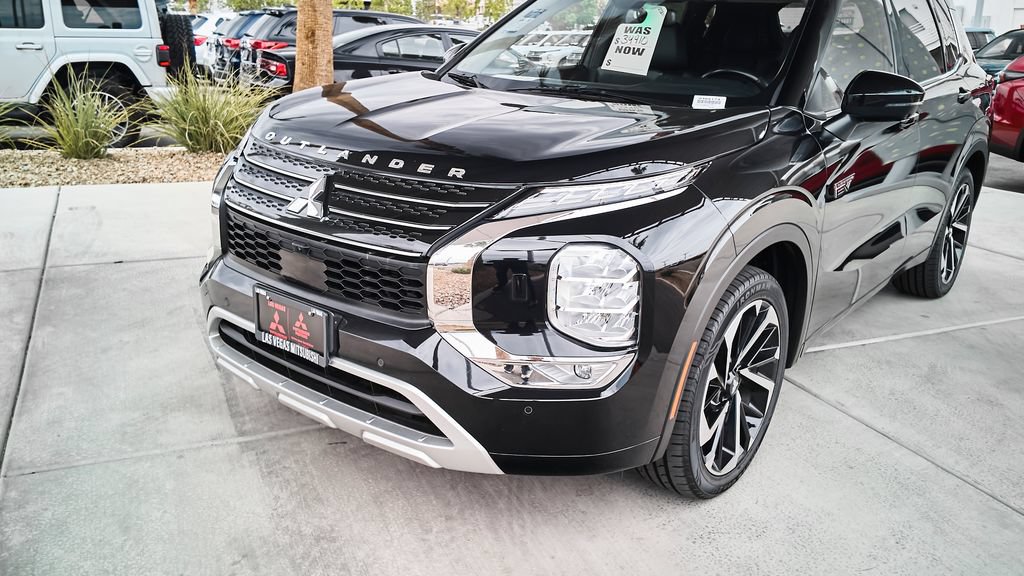 Used 2023 Mitsubishi Outlander SEL AWD/4WD image 6