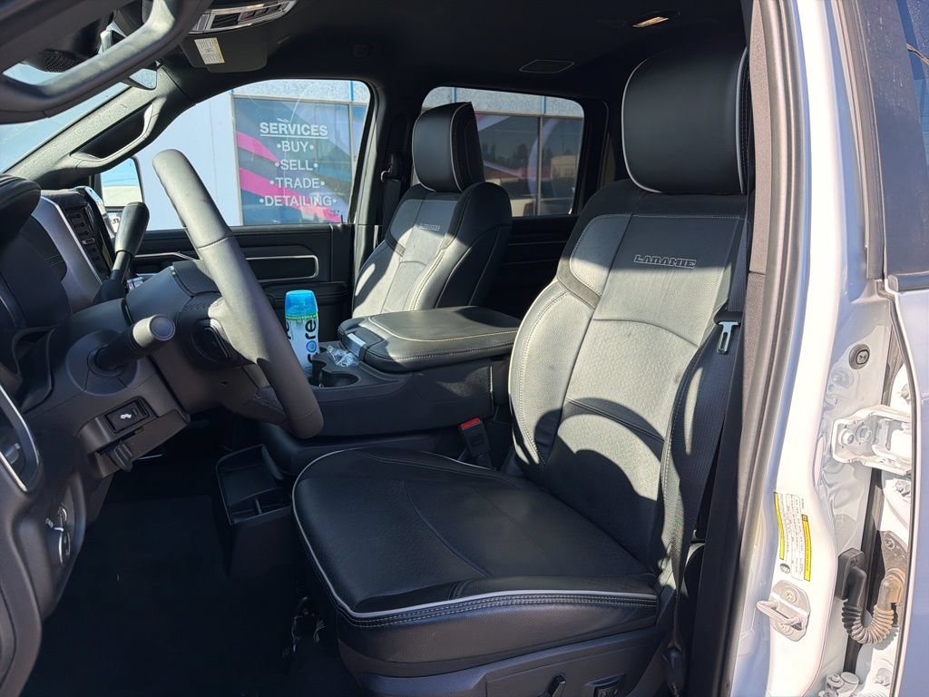 Used 2026 RAM 2500 Laramie AWD/4WD image 11