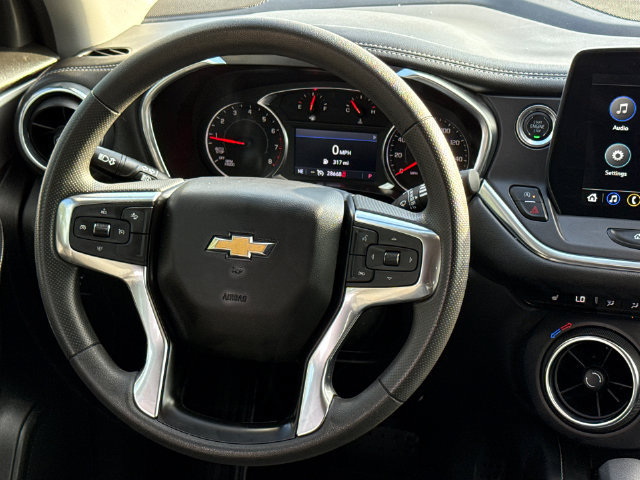 Used 2025 Chevrolet Blazer LT w/ LPO, Black Grille Bar Package FWD image 13