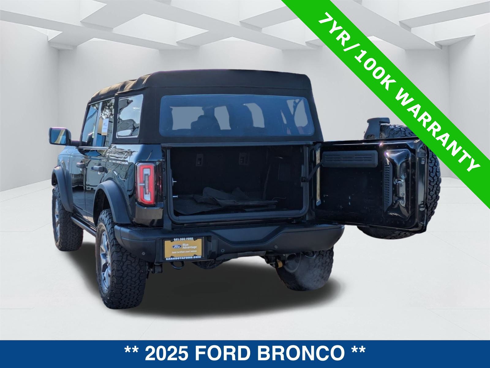 Certified 2025 Ford Bronco Badlands image 13