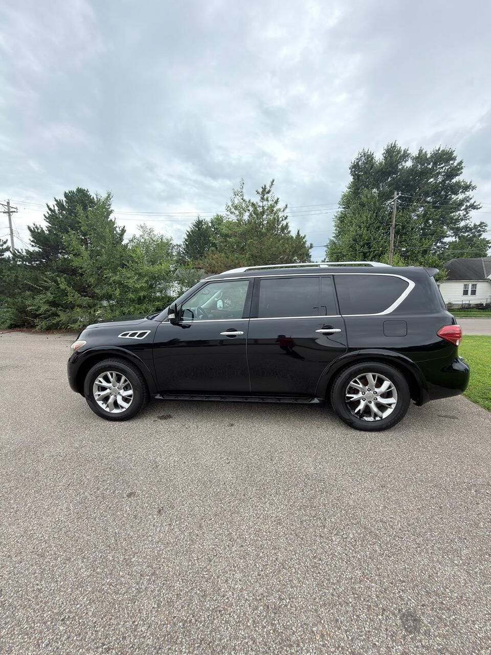 Used 2012 INFINITI QX56 4WD w/ Theater Pkg image 25