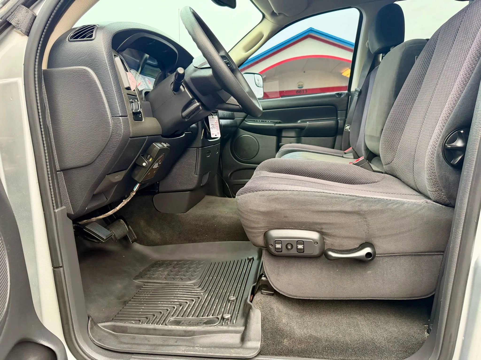 Used 2005 Dodge Ram 2500 Truck SLT w/ Trailer Tow Group image 10