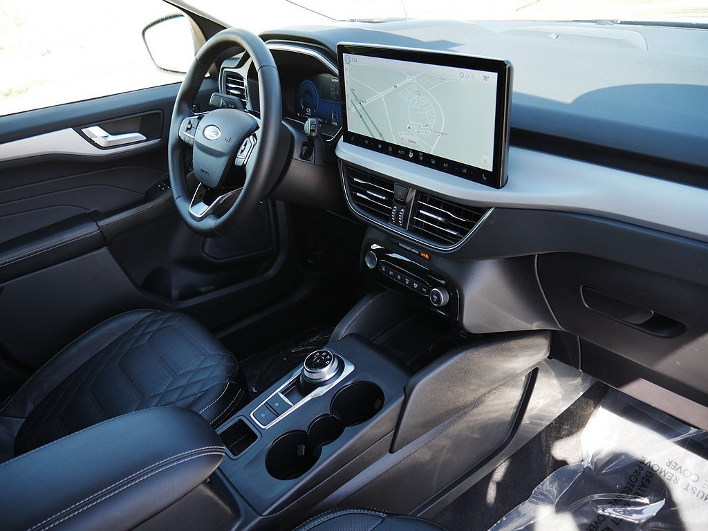 Used 2023 Ford Escape Platinum w/ Premium Technology Package AWD/4WD image 56