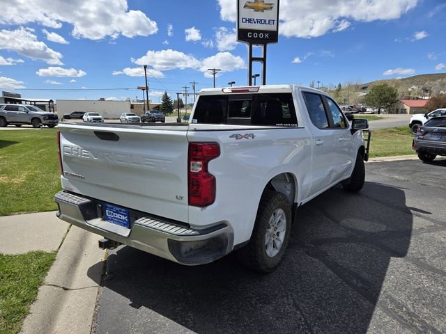 Used 2020 Chevrolet Silverado 1500 LT w/ Convenience Package AWD/4WD image 3