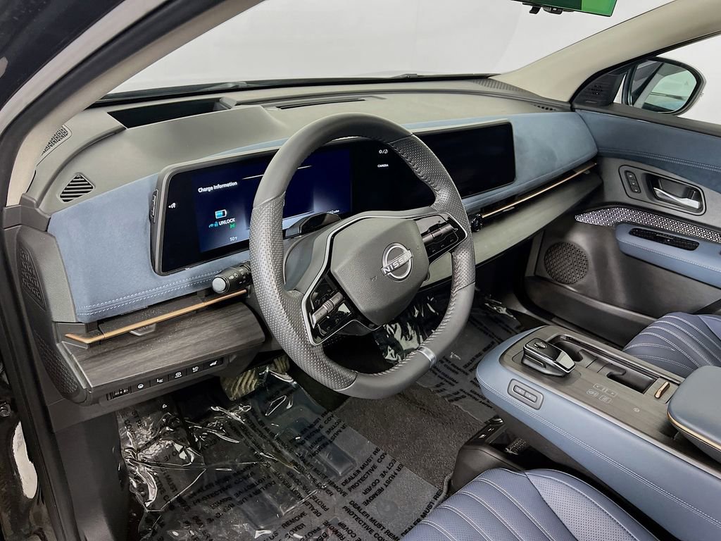 Used 2025 Nissan Ariya Platinum image 9