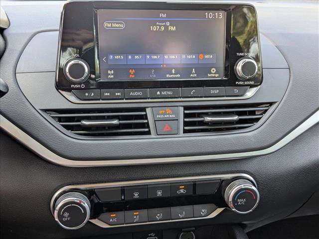 Used 2024 Nissan Altima 2.5 S FWD image 13