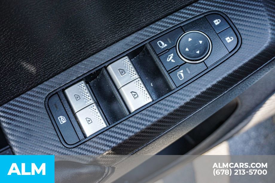 Used 2025 Mitsubishi Outlander SE FWD image 54