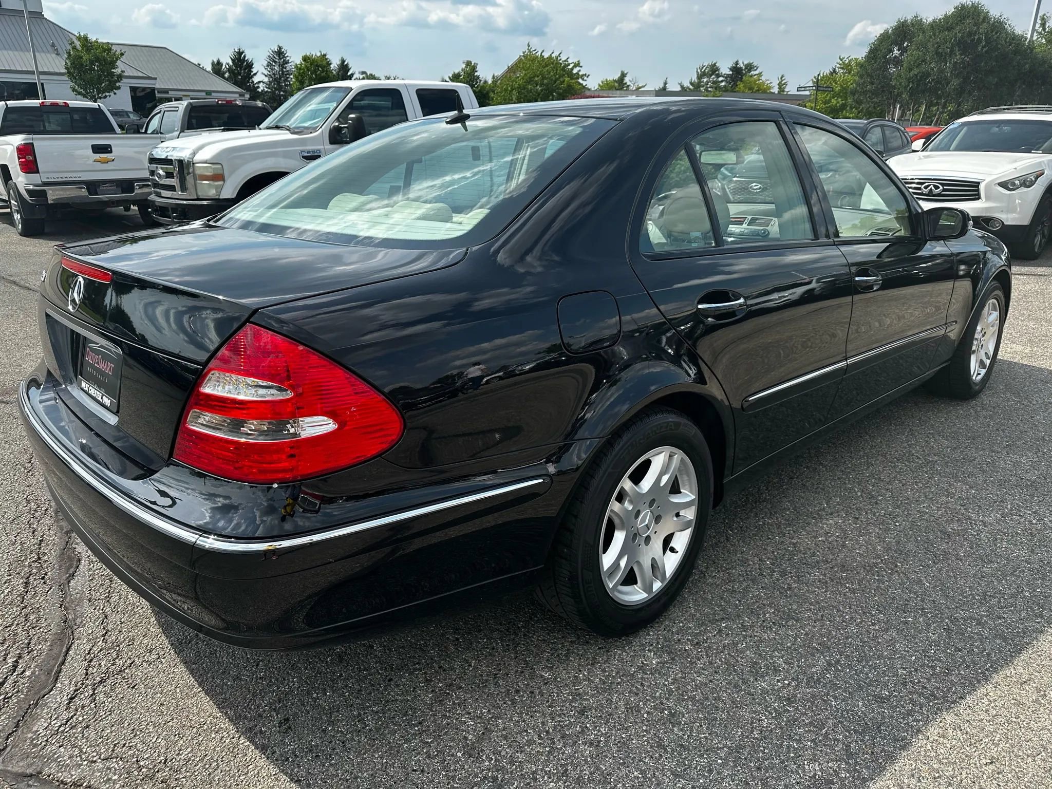 Used 2003 Mercedes-Benz E 320 Sedan image 10