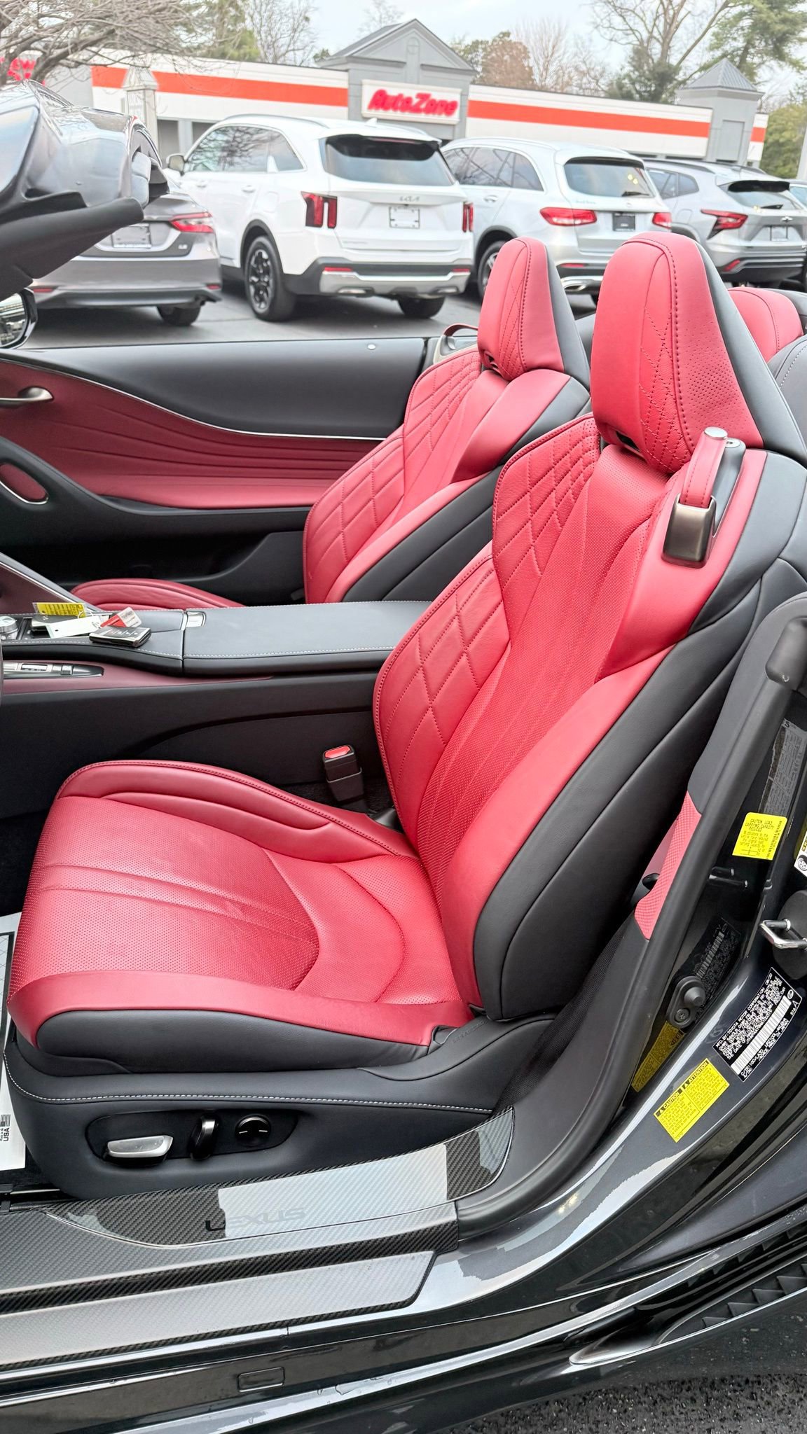 Used 2021 Lexus LC 500 Convertible image 34