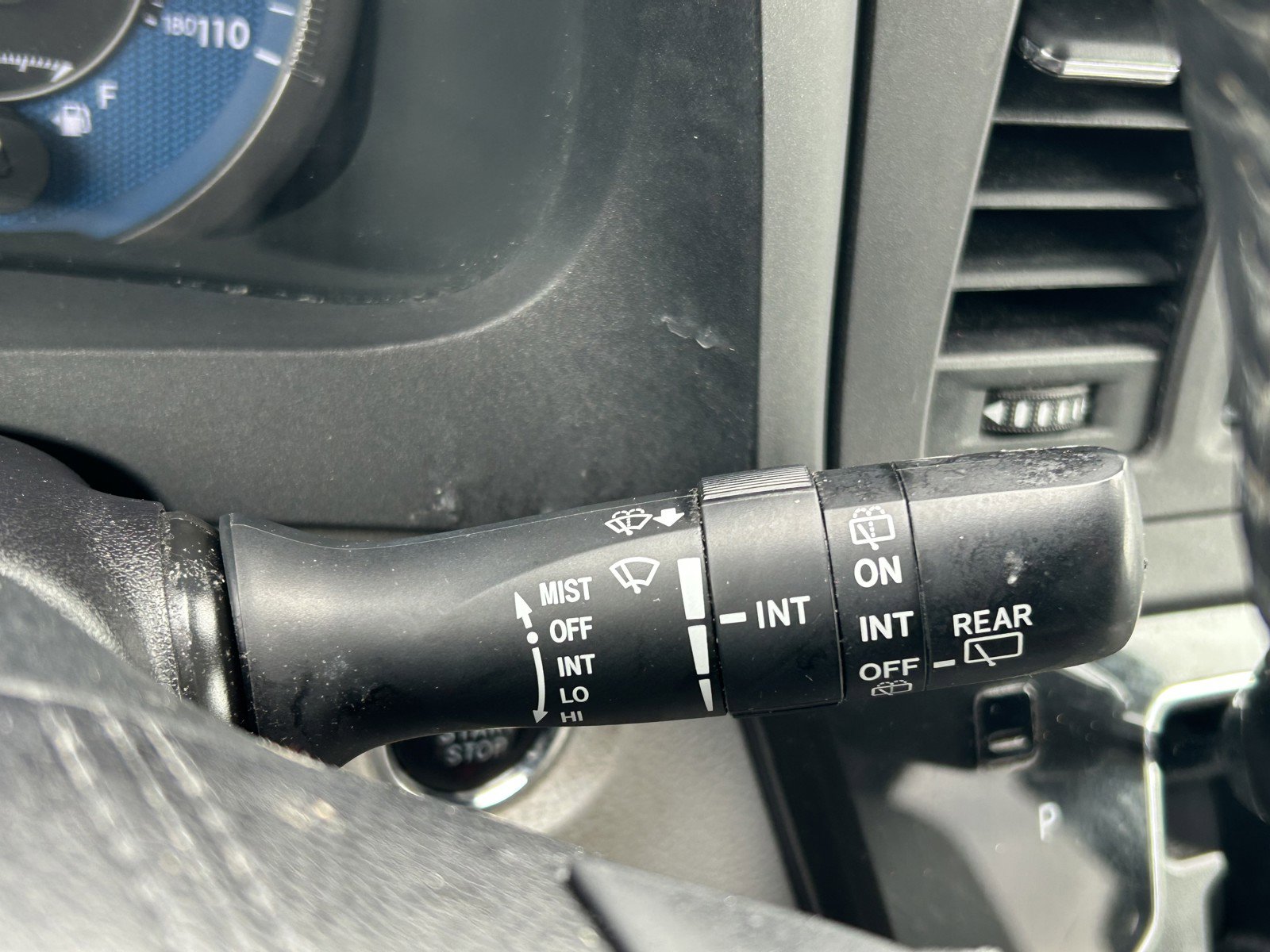 Used 2018 Toyota Sienna XLE w/ Carpet Mat Package image 27