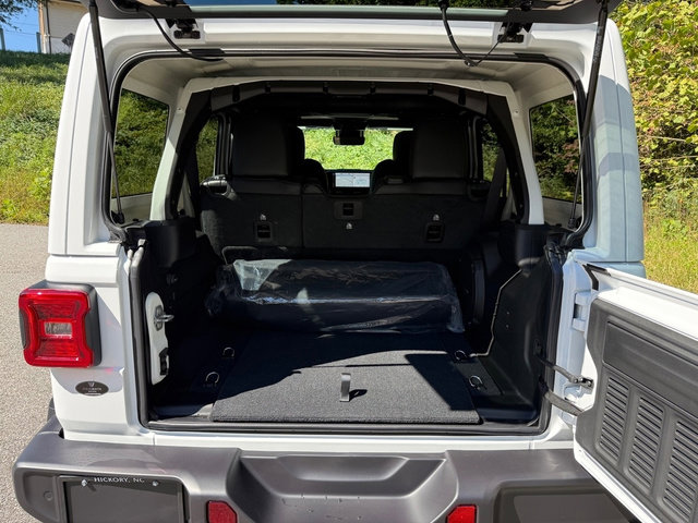 New 2025 Jeep Wrangler Unlimited Sahara image 17