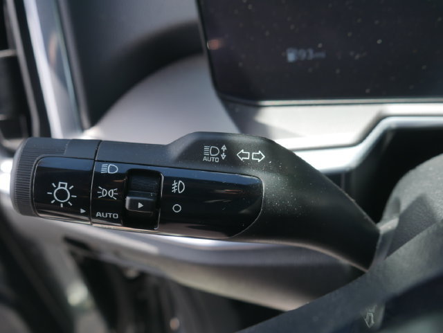 Used 2025 Kia Sorento SX FWD image 24