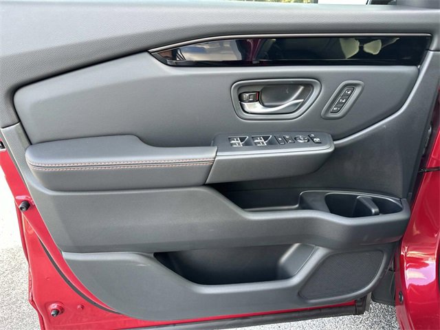 New 2025 Honda Pilot TrailSport image 18