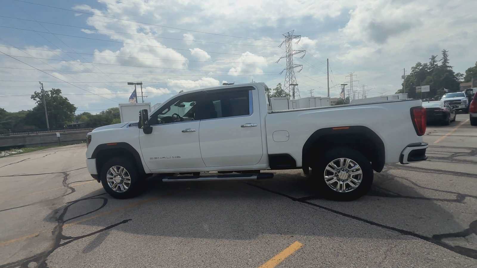 Certified 2020 GMC Sierra 3500 Denali w/ Technology Package AWD/4WD image 5
