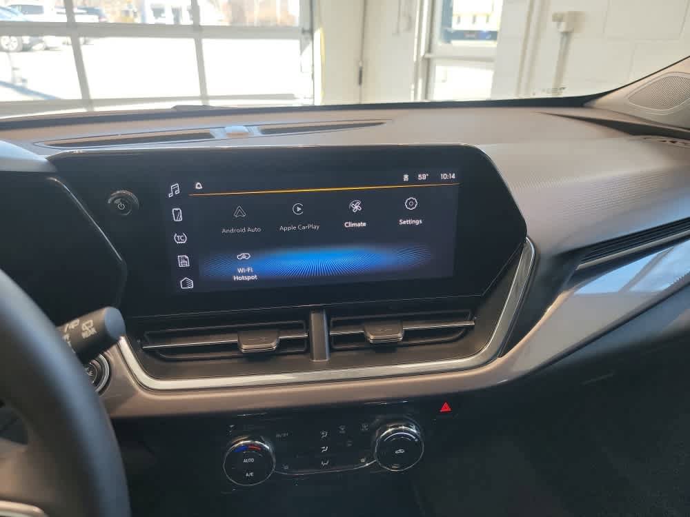 Used 2025 Chevrolet Trax ACTIV image 14