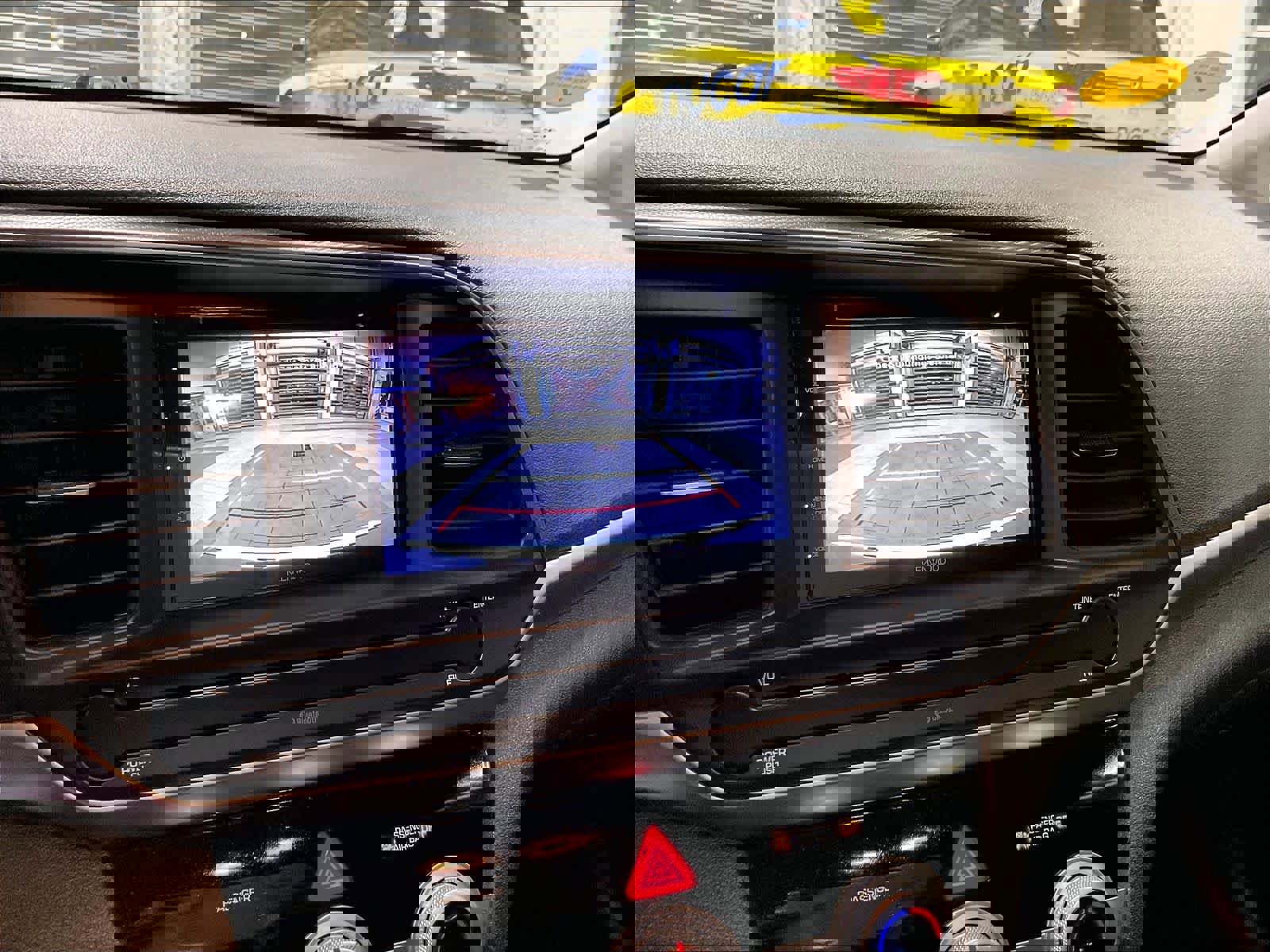 Used 2019 Hyundai Elantra SE w/ Cargo Package image 19