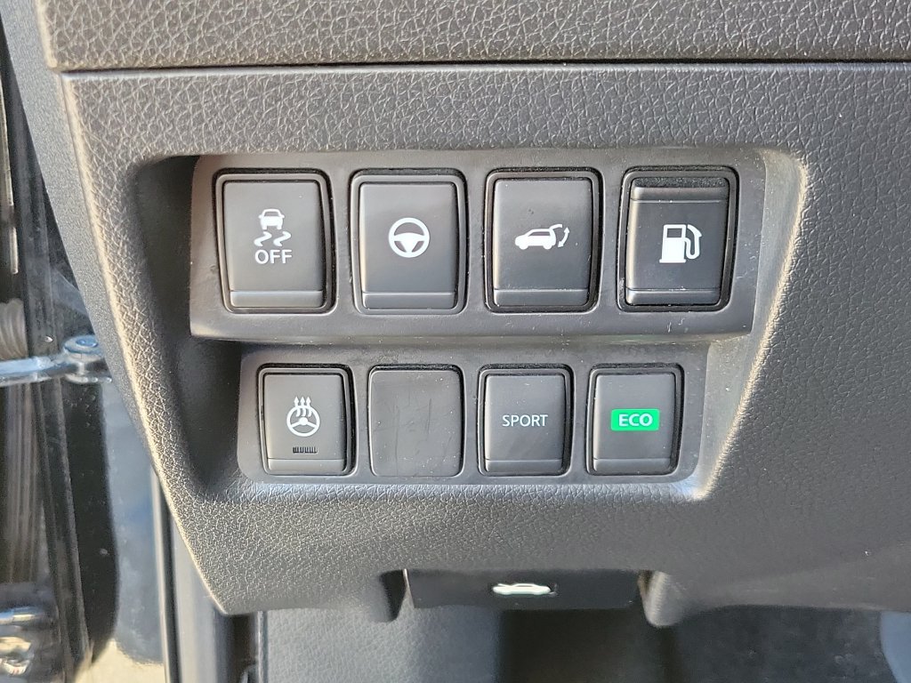 Used 2020 Nissan Rogue SL FWD image 32