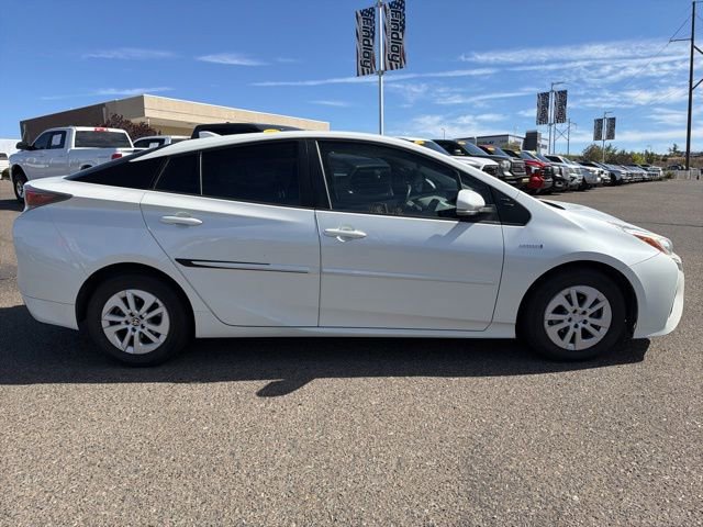 Used 2017 Toyota Prius Two w/ Carpet Mat Package FWD image 2