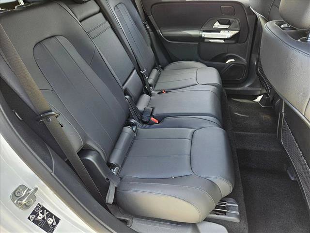 Used 2026 Mercedes-Benz GLB 250 image 18
