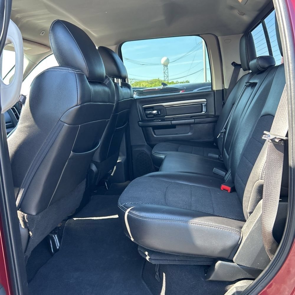 Used 2018 RAM 2500 Big Horn w/ Sport Appearance Group AWD/4WD image 16