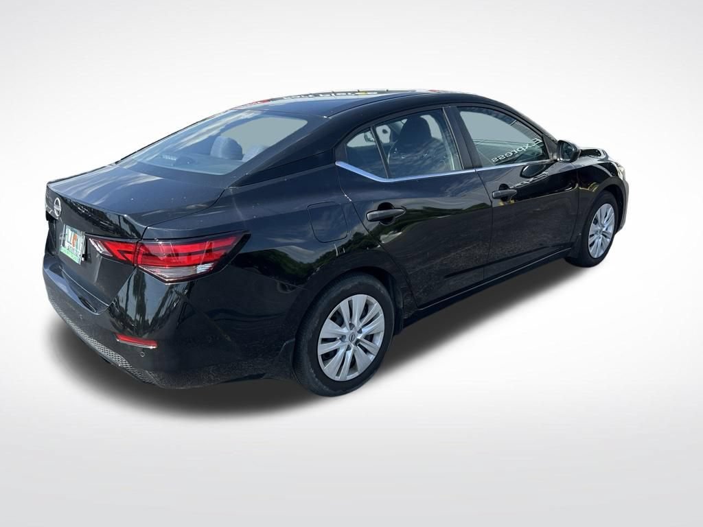 Certified 2025 Nissan Sentra S FWD image 4