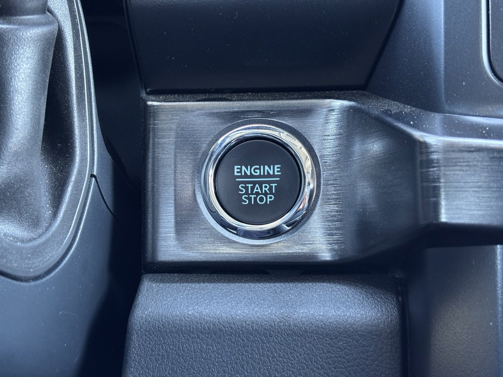 Used 2024 Ford F450 Lariat w/ Camper Package image 26