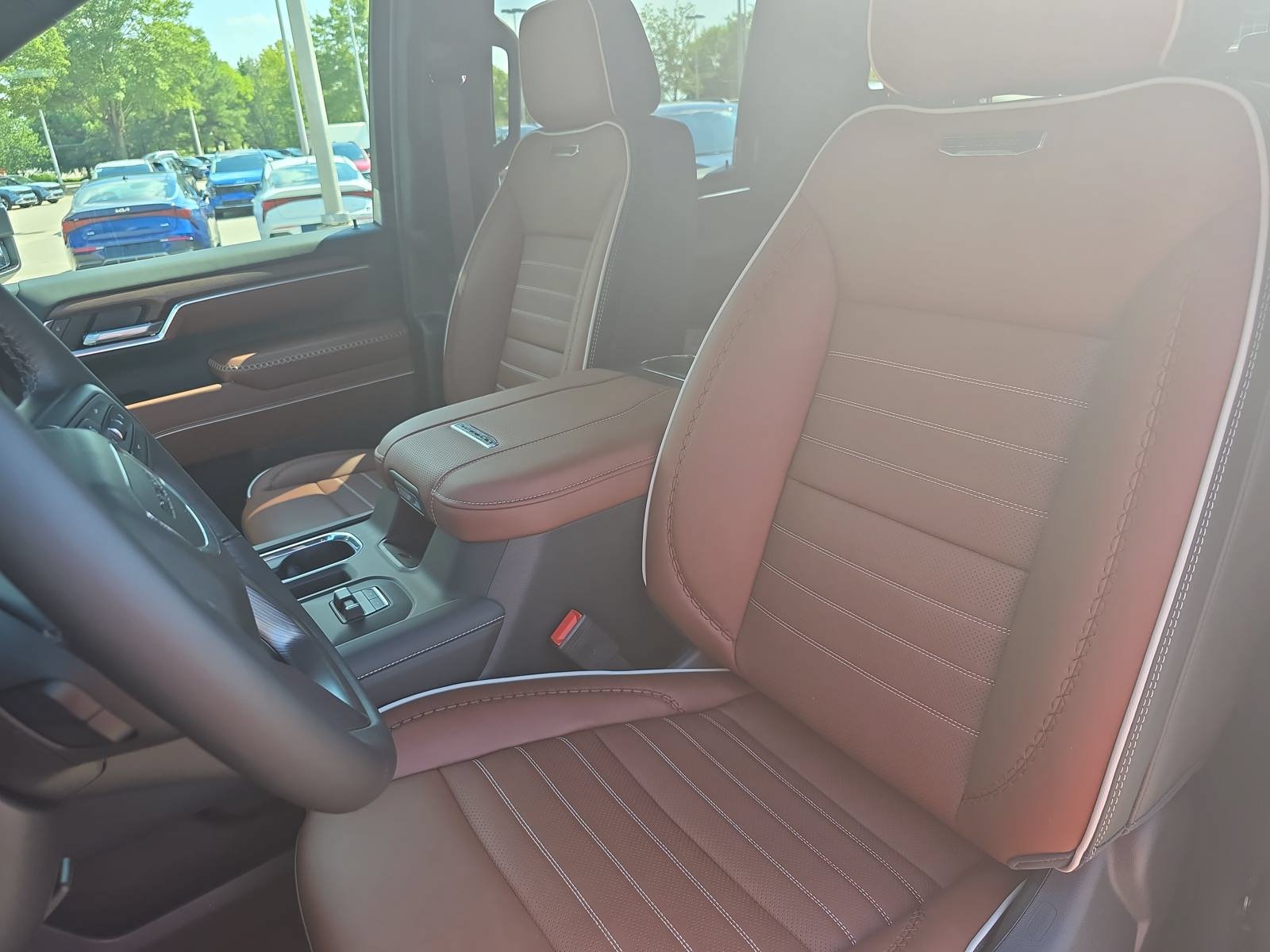 New 2026 GMC Sierra 2500 Denali Ultimate AWD/4WD image 14