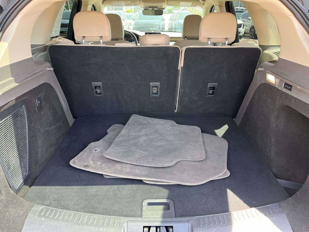 Used 2022 Lincoln Corsair Reserve w/ Elements Package FWD image 7
