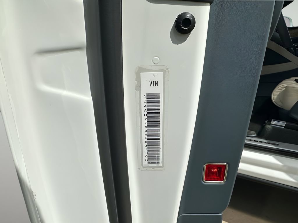 Used 2021 Bentley Bentayga image 38