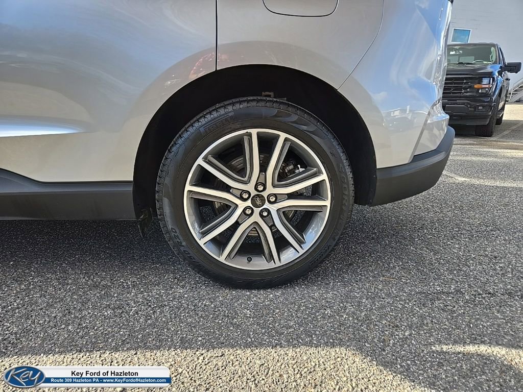 Certified 2023 Ford Edge Titanium w/ Class II Trailer Tow Package AWD/4WD image 7