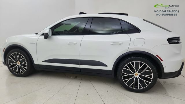 Used 2025 Porsche Macan Electric RWD image 4