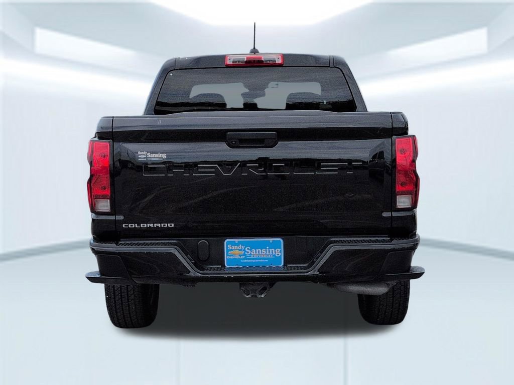 Used 2024 Chevrolet Colorado W/T RWD image 5