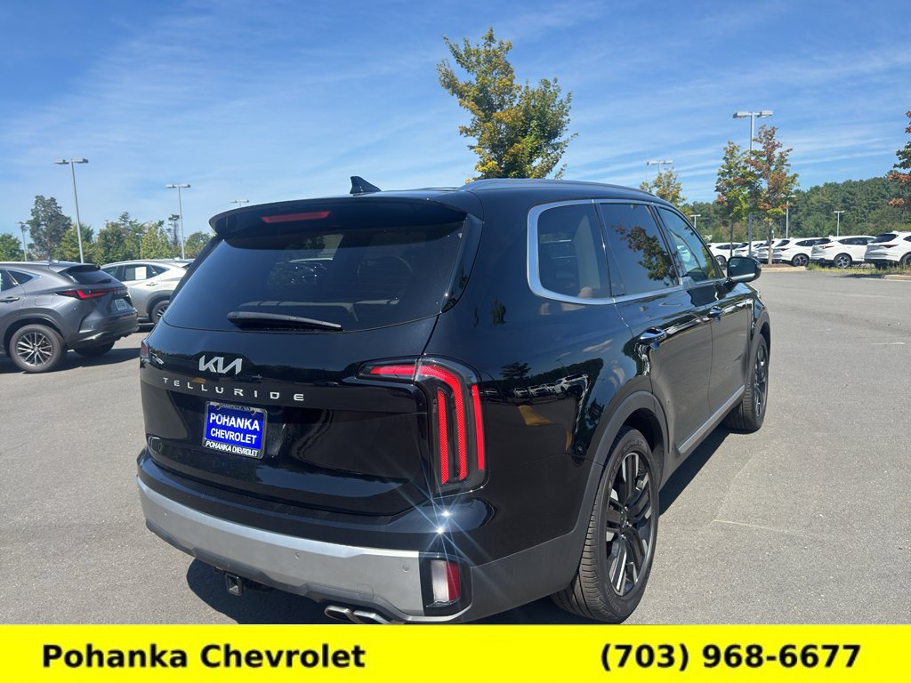 Used 2024 Kia Telluride SX w/ Towing Package FWD image 7