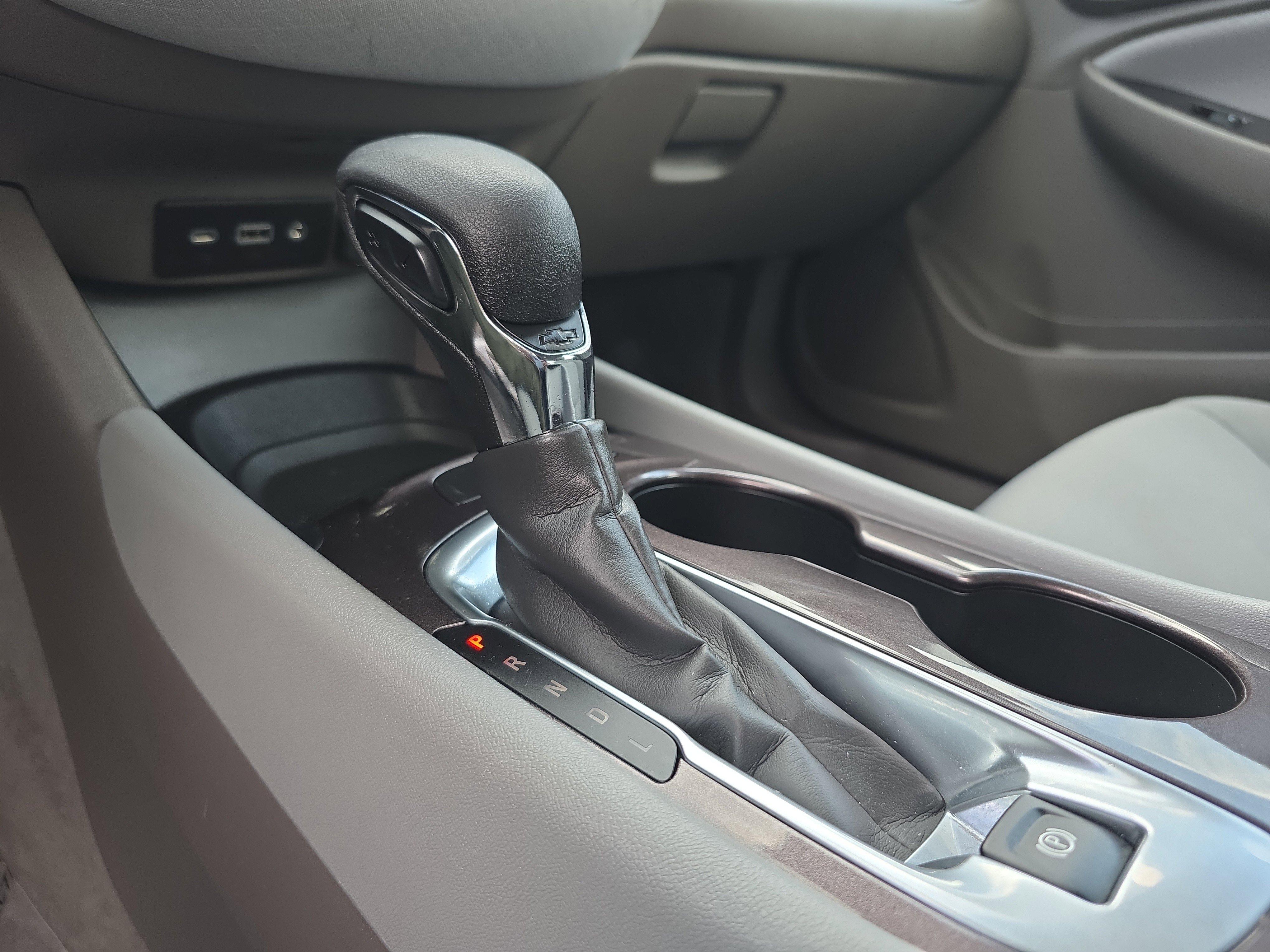 Used 2023 Chevrolet Malibu LS image 34