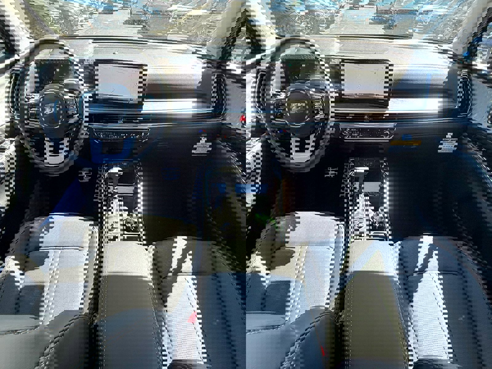 New 2025 Kia Sorento SX image 32