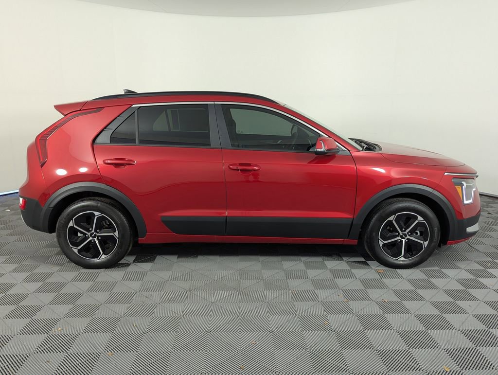 New 2025 Kia Niro EX w/ EX Cold Weather Package image 8