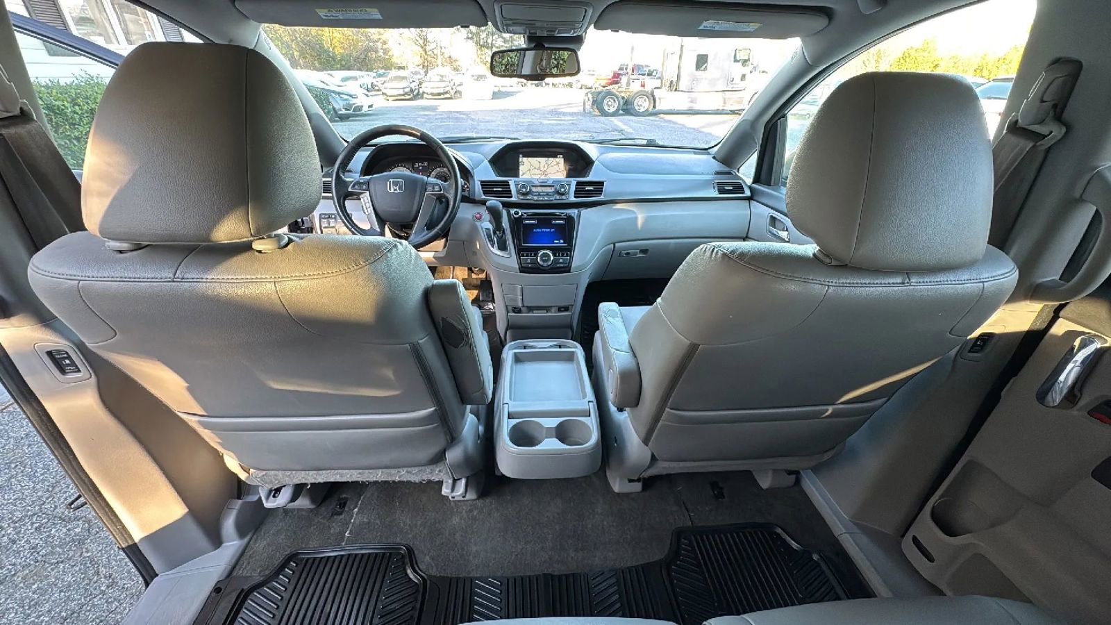 Used 2015 Honda Odyssey EX-L image 16