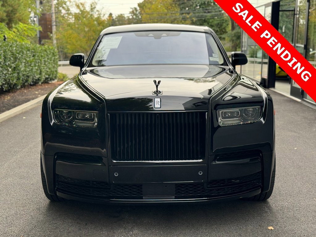 Used 2023 Rolls-Royce Phantom Sedan image 2