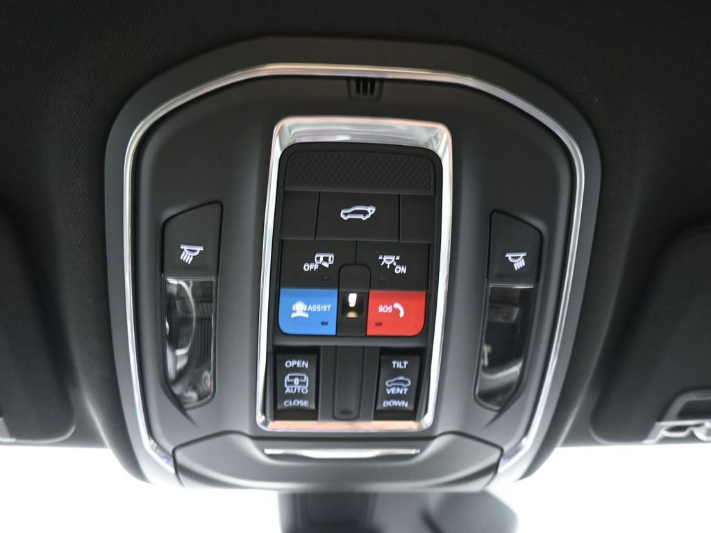New 2026 Jeep Grand Cherokee Laredo image 27