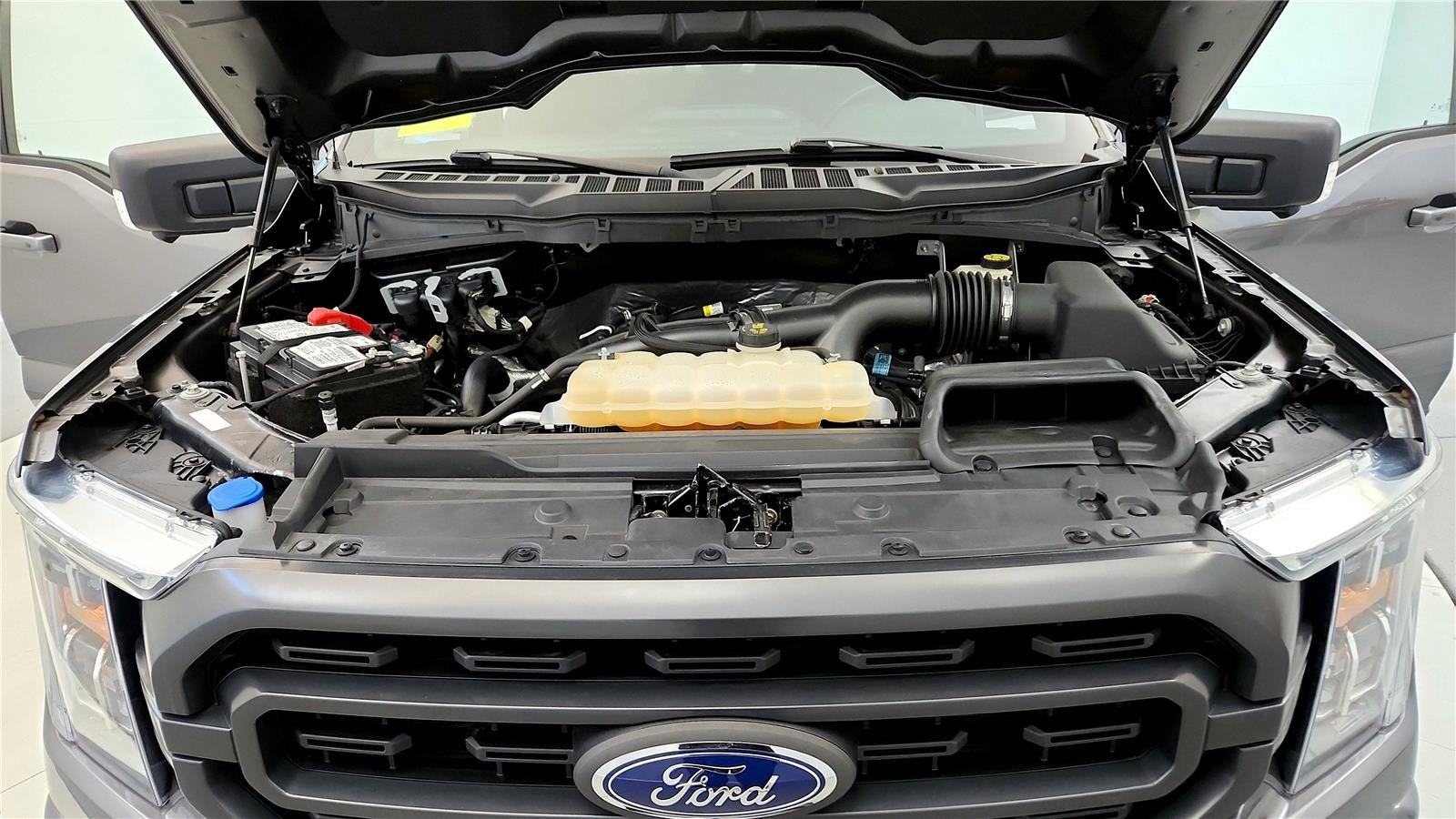 Used 2021 Ford F150 XLT w/ Equipment Group 302A High AWD/4WD image 15