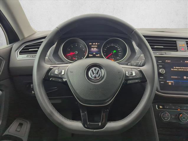 Used 2020 Volkswagen Tiguan SE image 13