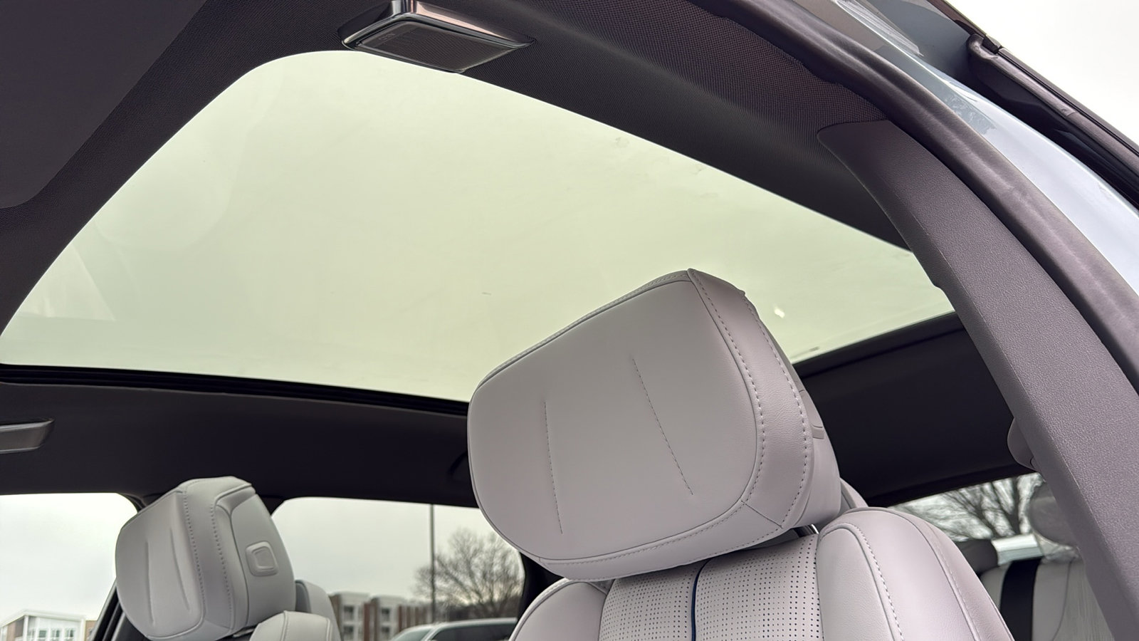 New 2026 Cadillac Optiq Sport 2 image 25