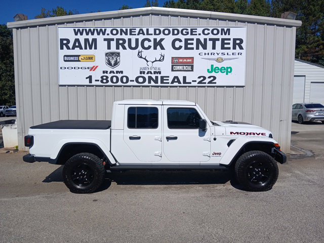 Used 2023 Jeep Gladiator Mojave AWD/4WD image 2
